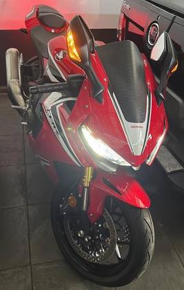 HONDA CBR 1000RR FIREBLADE SP 